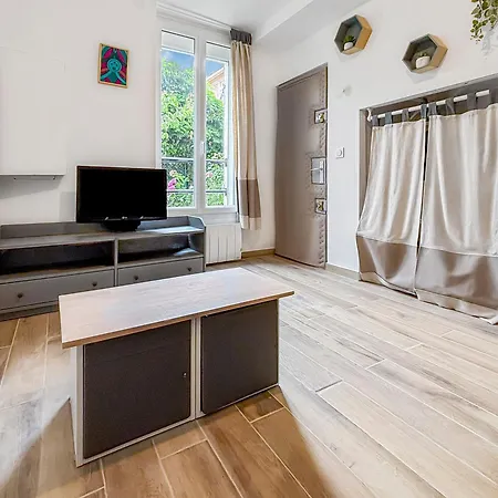 Confort & Calme Proche Marne Apartment *